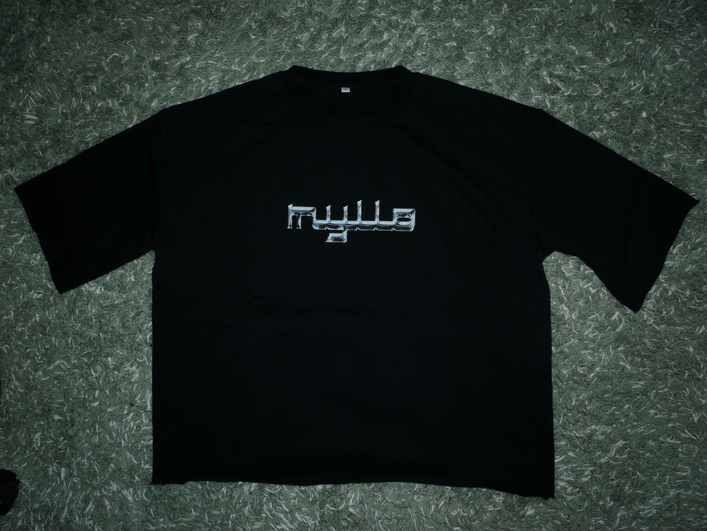 'Myllo' Box Cropped Black Tee